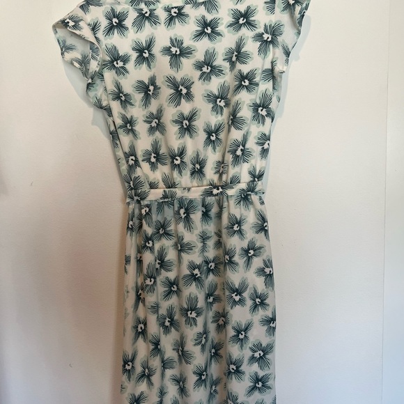 Floral Loft Dress - Picture 5 of 5